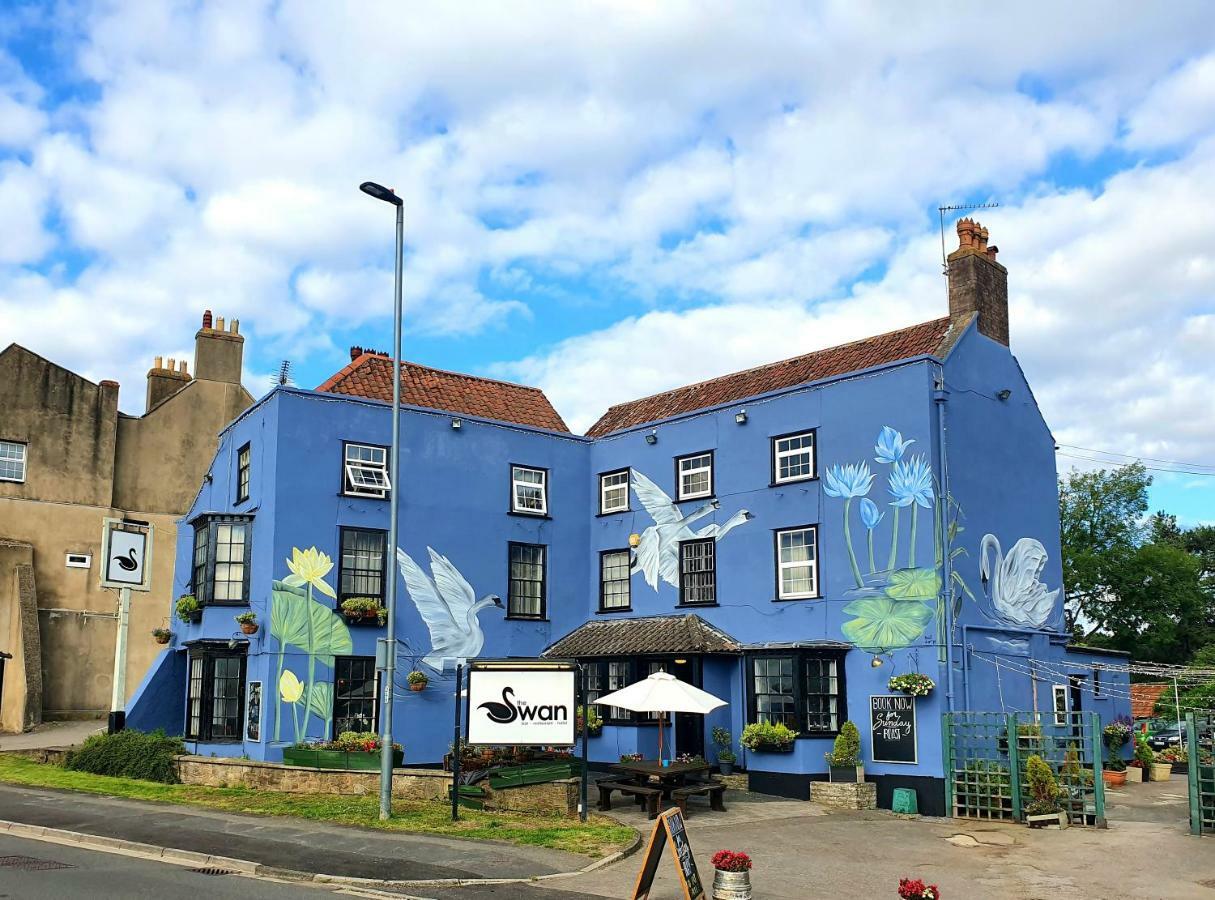 The Swan Hotel 앨몬즈버리 외부 사진